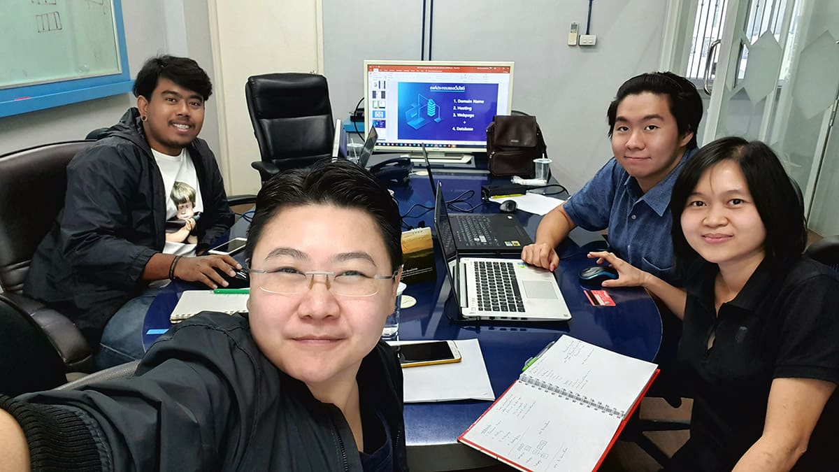 เวิร์คช็อป WordPress Elementor มือใหม่สร้างเว็บไซต์ - เรียนส่วนตัวกลุ่มเล็ก ไปสอนที่บริษัท ผู้เรียนเป็นทายาทธุรกิจรุ่นใหม่และทีมดีไซน์ของบริษัท ผลงานมืออาชีพมากๆ ค่ะ